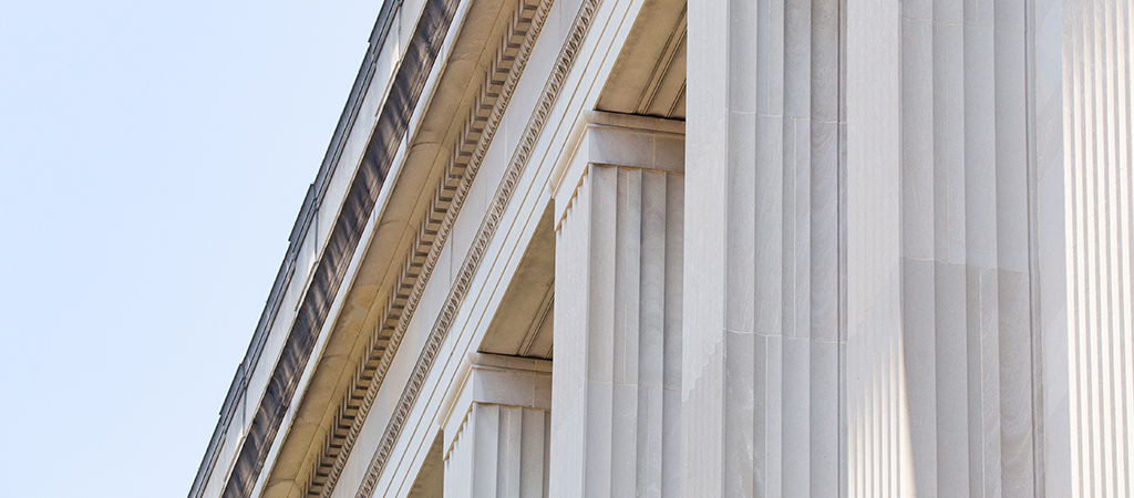 Building with columns